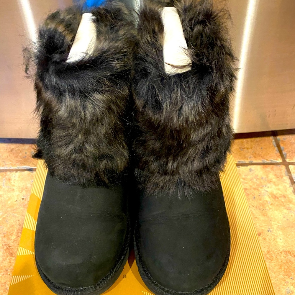 Uggs K Elllee Leather w/fur trim